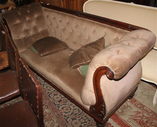 Button back rosewood scroll end sofa(-)